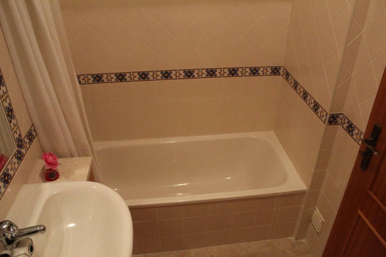 Sea View Apartment アルヴォル エクステリア 写真